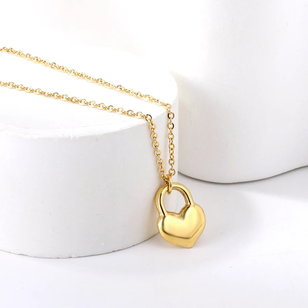 LUXUSTEEL New Stainless Steel Heart Pendant Necklace for Women Girls Temperament CZ Crystal Charm Choker Fashion Jewelry Gifts