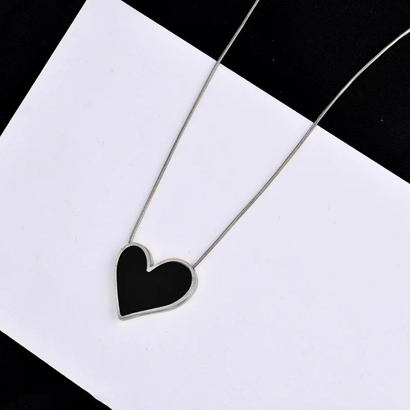 ENSHIR 316L Stainless Steel Big Black Love Heart Shell Necklace for Women Snake Chain Jewelry Gift Wholesale