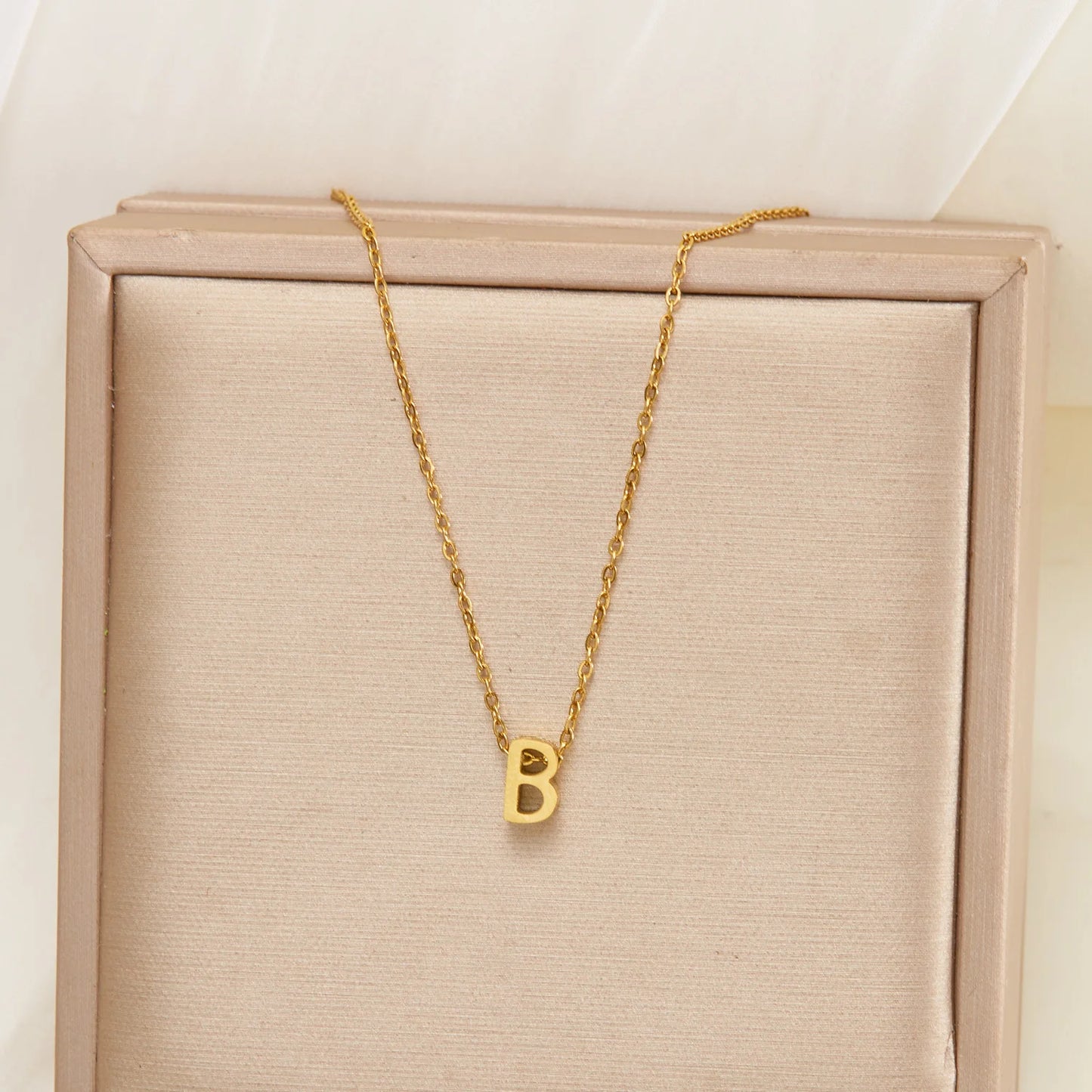 Fashion A-Z 26 Letters Pendant Initial Necklace for Women Girls Punk Single Name Choker Stainless Steel Neck Chain Jewelry Gifts