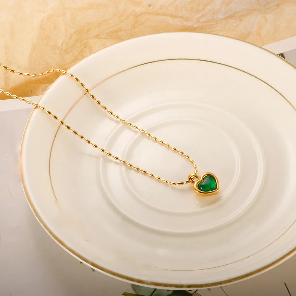 New Ins Simple Green Heart Pendant Love Necklace Beads Chain Titanium Steel Rice Necklace for Women Girls Trendy Party Jewelry