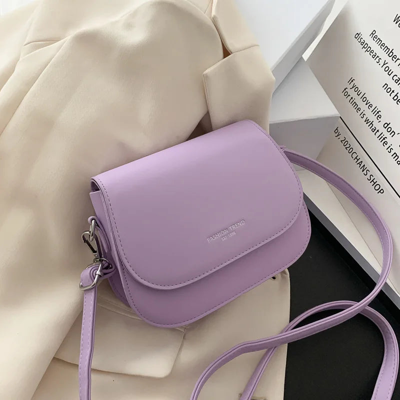 Yogodlns Trendy Saddle Shoulder Bag Women PU Leather Crossbody Bag Simple Solid Color Flap Messenger Bag Designer Handbags Pouch