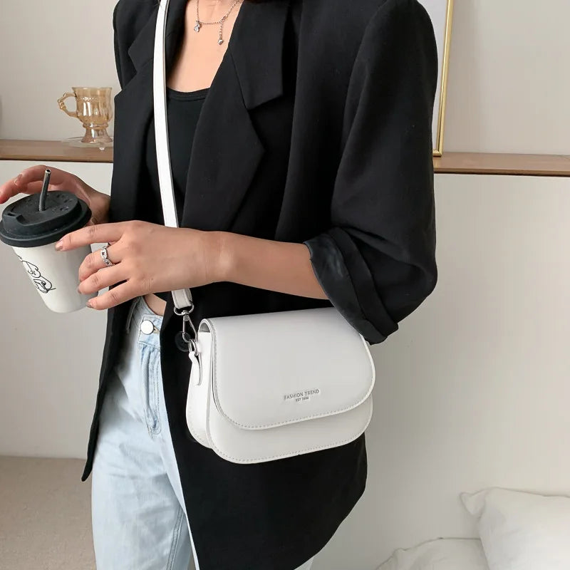Yogodlns Trendy Saddle Shoulder Bag Women PU Leather Crossbody Bag Simple Solid Color Flap Messenger Bag Designer Handbags Pouch