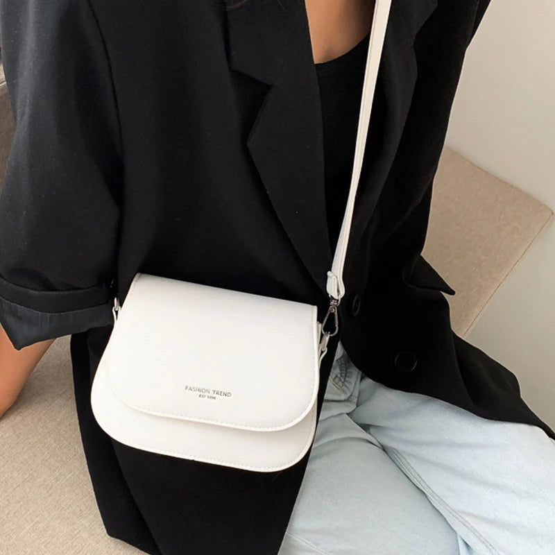 Yogodlns Trendy Saddle Shoulder Bag Women PU Leather Crossbody Bag Simple Solid Color Flap Messenger Bag Designer Handbags Pouch