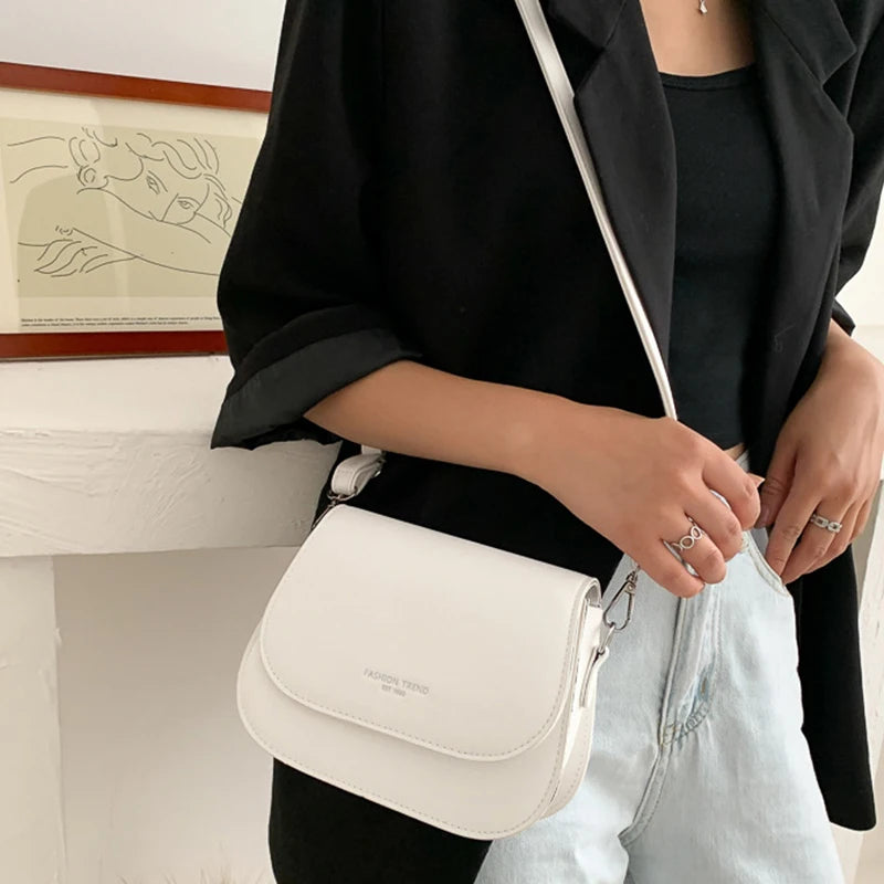 Yogodlns Trendy Saddle Shoulder Bag Women PU Leather Crossbody Bag Simple Solid Color Flap Messenger Bag Designer Handbags Pouch