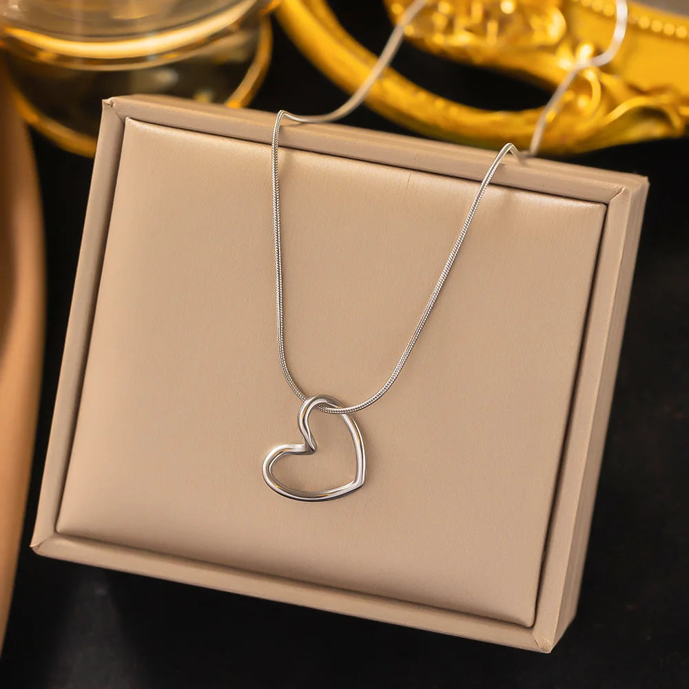 316L Stainless Steel Love Heart Pendant Necklace For Women Fashion Ladies Gold Color Clavicle Chain High Quality Jewelry Gifts