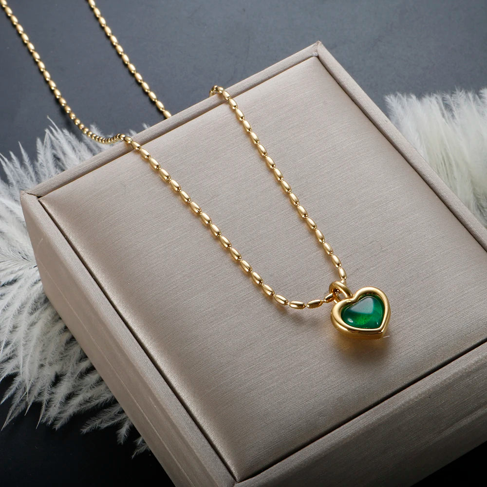 New Ins Simple Green Heart Pendant Love Necklace Beads Chain Titanium Steel Rice Necklace for Women Girls Trendy Party Jewelry