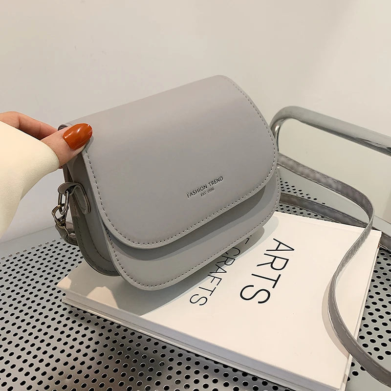 Yogodlns Trendy Saddle Shoulder Bag Women PU Leather Crossbody Bag Simple Solid Color Flap Messenger Bag Designer Handbags Pouch