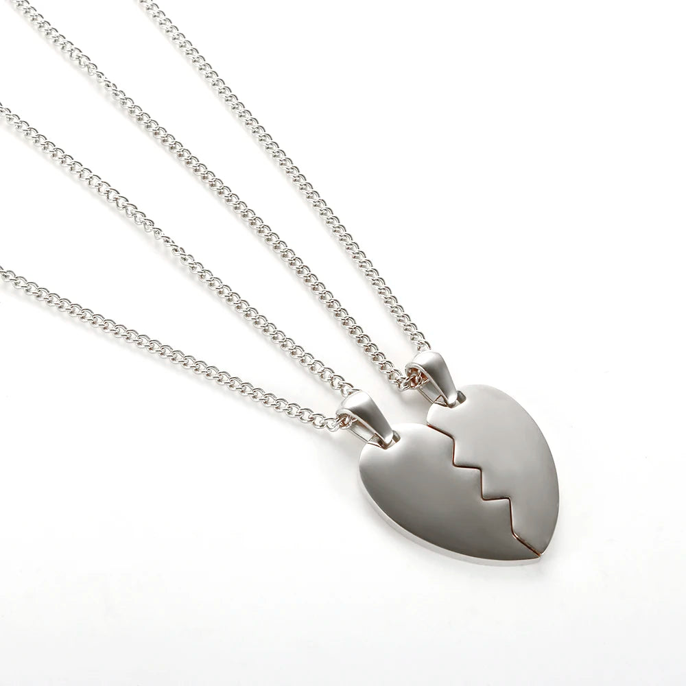 New Ins Simple Green Heart Pendant Love Necklace Beads Chain Titanium Steel Rice Necklace for Women Girls Trendy Party Jewelry