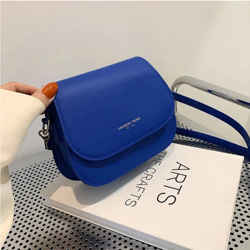Yogodlns Trendy Saddle Shoulder Bag Women PU Leather Crossbody Bag Simple Solid Color Flap Messenger Bag Designer Handbags Pouch