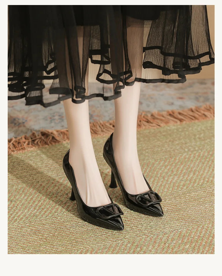 2025SS Ladies Latest 6-10CM Elegant Women's Nude Patent Leather Pumps V-Buckle Pointed Toe Thin Heel Niche Unique Design Shoes